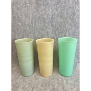 Set of 3‎ VTG Tupperware Tumblers 16 oz. Pastel Colors Plastic Glasses Cups MCM